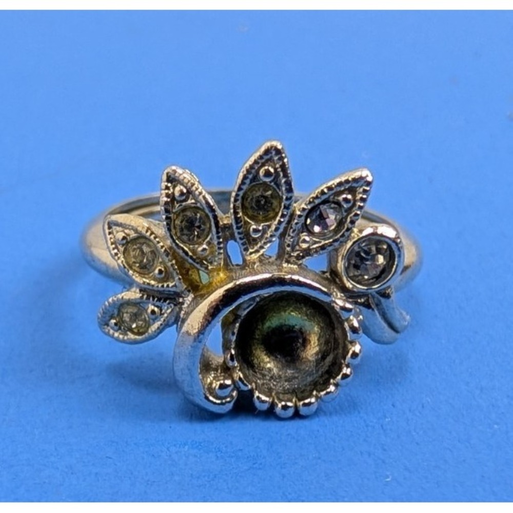Vintage Avon Silver Tone Ring Cubic Zirconia (Missing Large Stone) Size 6.5